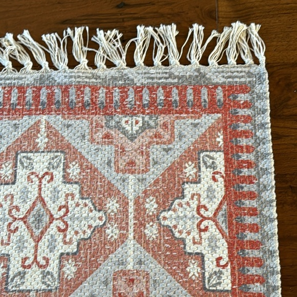 Geometric Scatter Rug! - Picture 3 of 14